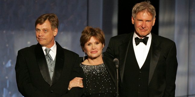 “Parecíamos um pouco derretidos”, diz Carrie Fisher sobre reencontro com elenco original