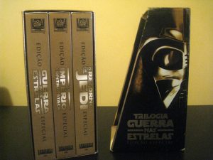 VHS , do relançamento de 20 anos da trilogia clássica . chamada de a Edição especial. já continha a dublagem de 1997. dublagem essa que ...