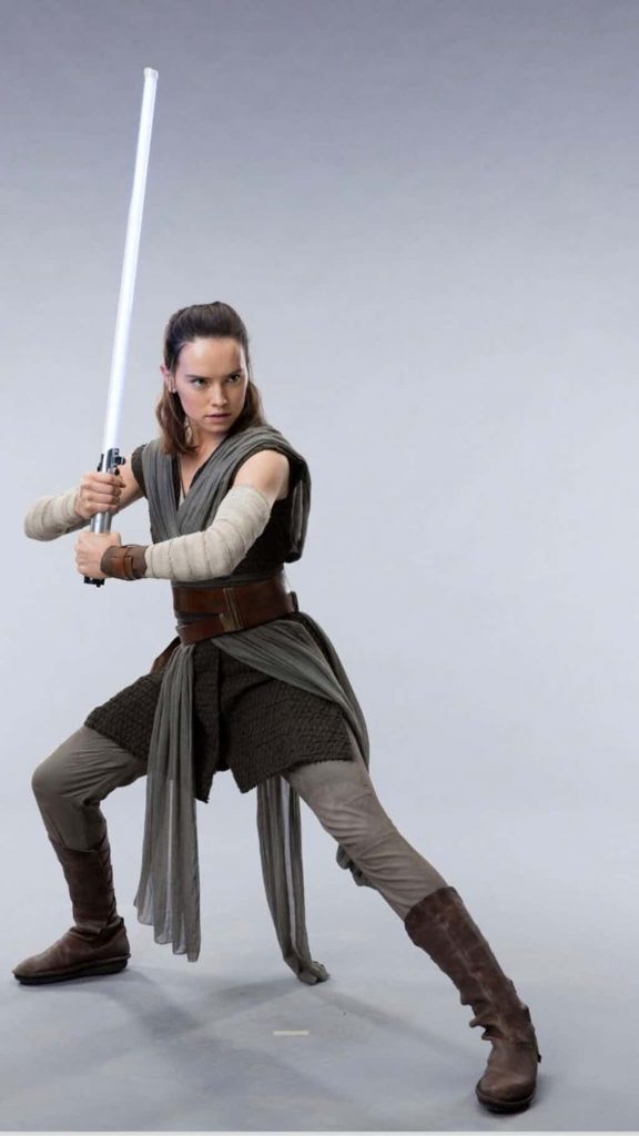 Star Wars The Last Jedi Daisy Ridley As Rey Promo Post With Prop