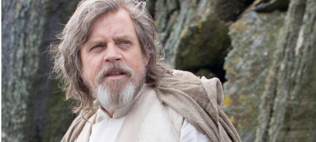 Mark Hamill fala sobre a relação de Luke com o sabre de luz