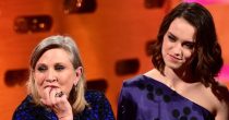 Daisy Ridley diz que Carrie Fisher lhe deu conselhos amorosos no set