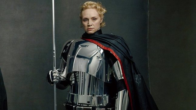 Gwendoline Christie fala sobre traje da Capitã Phasma