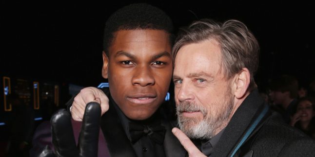 Mark Hamill e John Boyega zoam fãs de Star Wars no Twitter (de novo!)