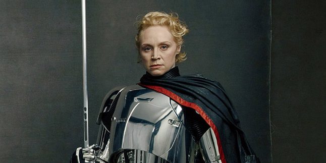 Diretor comenta a curta participação de Capitã Phasma no Episódio 8