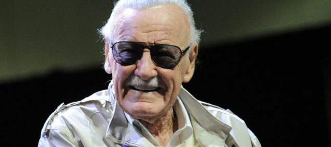 Stan Lee luta contra Darth Maul e AT-ATs nessa animação feita por fãs!