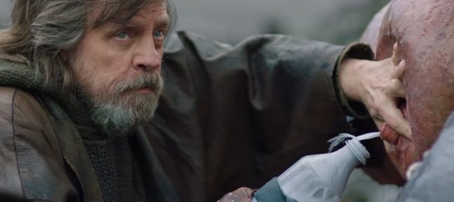Luke ordenha alienígena em vídeo de bastidores de Star Wars: Os Últimos Jedi