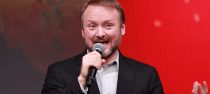 Rian Johnson explica por que decidiu se arriscar tanto com Star Wars: Os Últimos Jedi